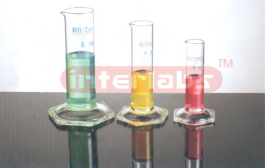 CYLINDERS, MEASURING, GRADUATED, BOROSILICATE GLASS, ON HEXAGONAL BASE